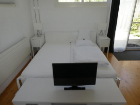 Studio Elegant